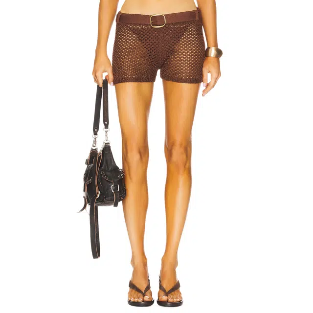 SUPERDOWN Tullia Short