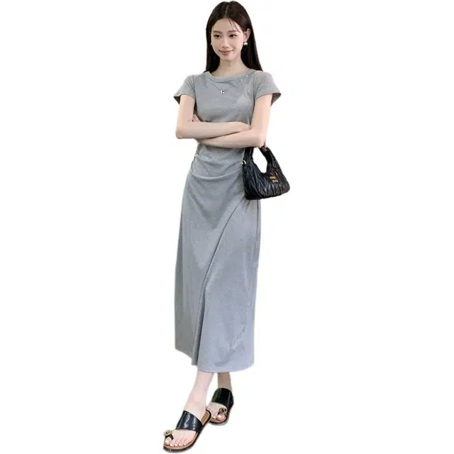 黛尔佳人 春夏法式褶皱女项链显瘦设计感小众气质裙子潮短袖连衣裙  女款