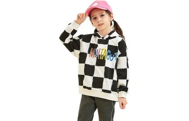 梦特娇 童装 宽松休闲连帽长袖卫衣 女童 黑色