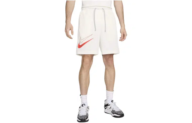Nike SS24 DRI-FITLogo