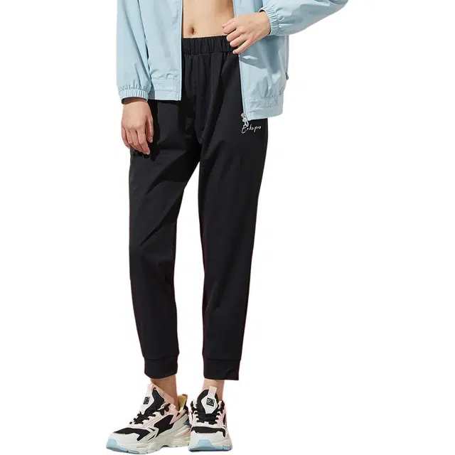 鸿星尔克 综训系列 纯色修身九分休闲裤 女款 正黑