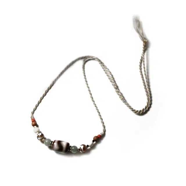 【财运福运走上坡】 玉临门 平安顺遂 藏式牙牙玛瑙珠天珠项链吊坠 复古民族风时尚轻奢锁骨链#好运 玛瑙 玉石项链 男女同款情侣款