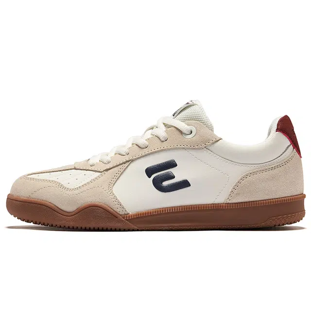 鸿星尔克 灵动 复古经典德训 耐磨透气 低帮 板鞋 女款 微晶白浮岩灰