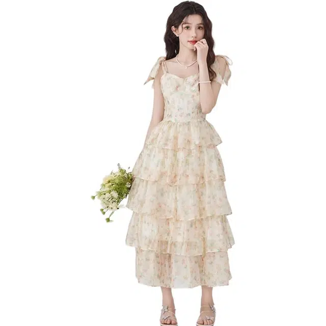 水中花 法式优雅气质甜美蝴蝶结绑带碎花显瘦蛋糕无袖连衣裙 女款