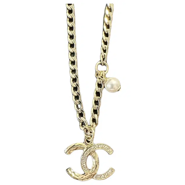 CHANEL c