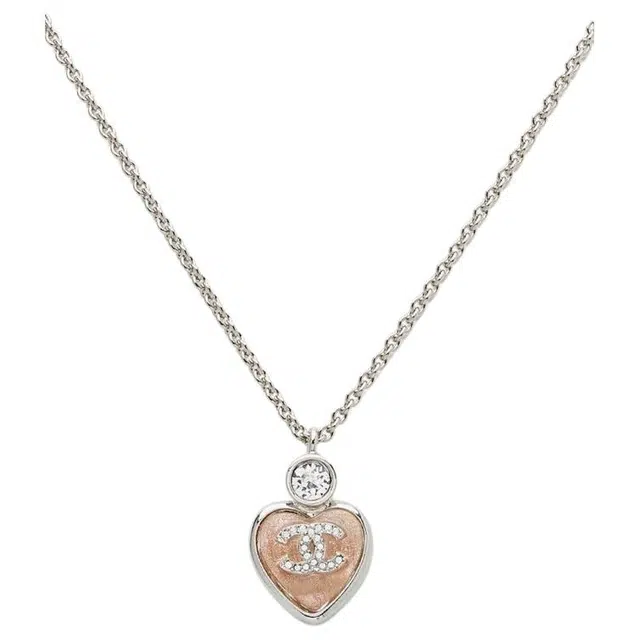 CHANEL 25P -