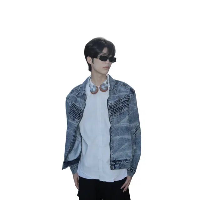 Fakeyoung