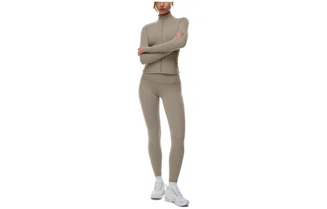 ARITZIA TnAction Cheeky Hi-Rise Hiking Legging