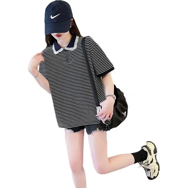 LAKESI T