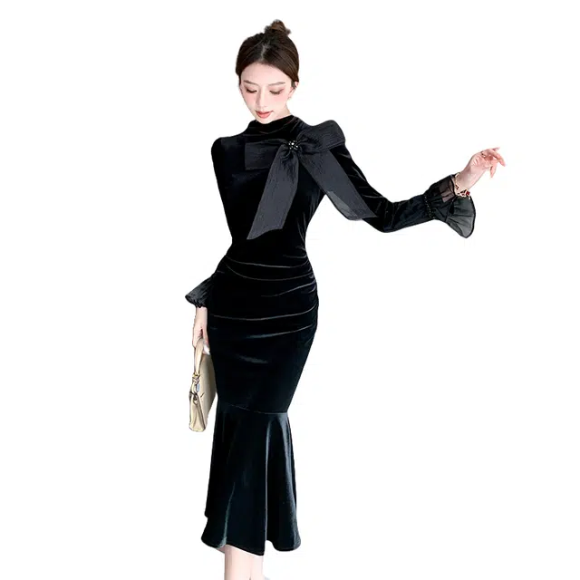 涂诗菲 高端气质重工蝴蝶结钉钻喇叭袖鱼尾裙高级感优雅长袖连衣裙 女款 黑色