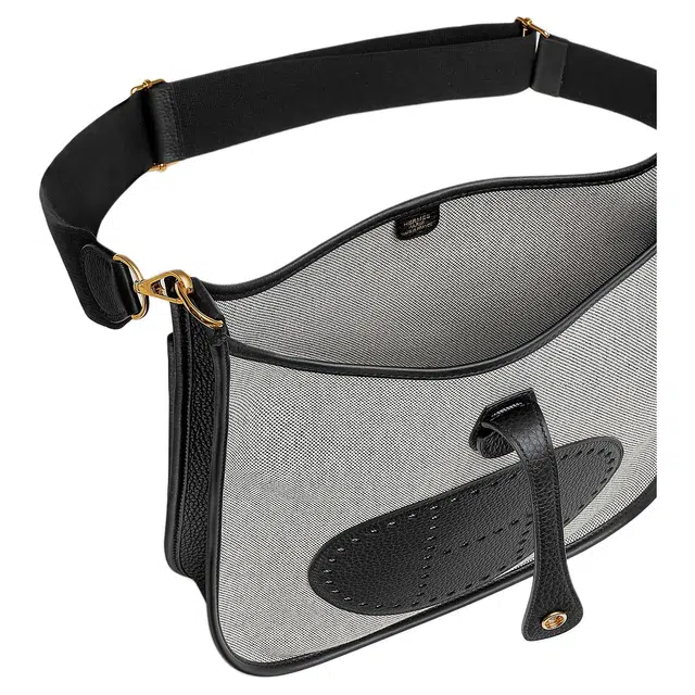 HERMES Evelyne III 29