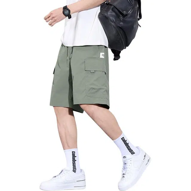 协协乐 简约纯色透气宽松薄款休闲五分裤工装短裤 男款