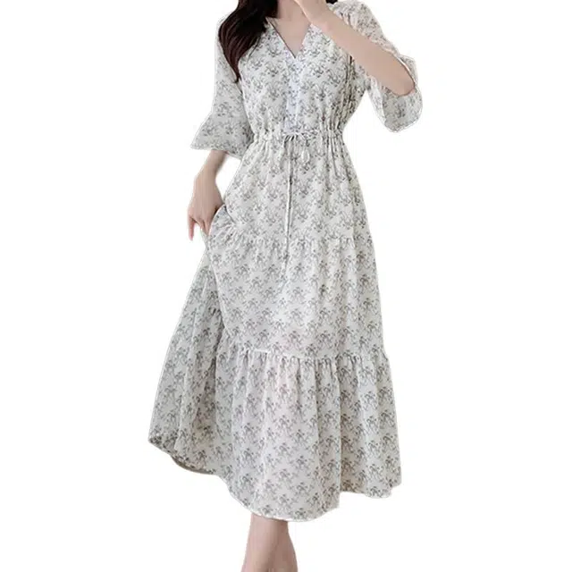 比利斯山羊 温柔风清爽喇叭袖减龄碎花雪纺短袖连衣裙 女款