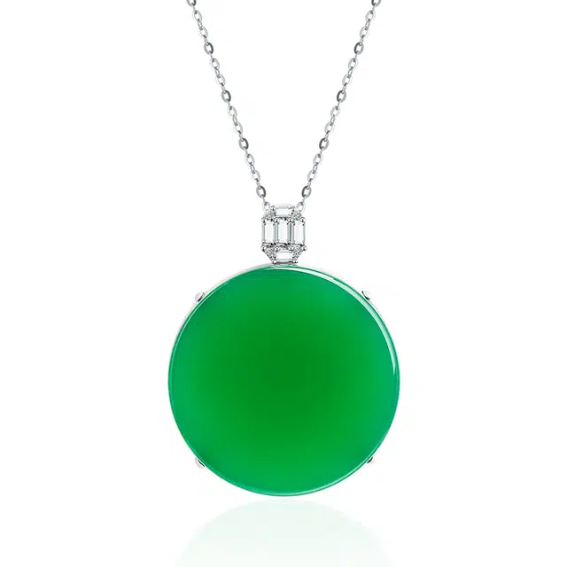 贝戈丽丝 复古新中式事事顺利菠菜绿无事圆牌项坠 温柔风情色泽靓丽平安牌锁骨链 夏日出行搭配 #好运 玉髓 玉石项链 男女同款情侣款