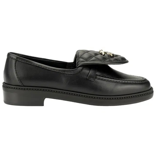 CHANEL Loafers