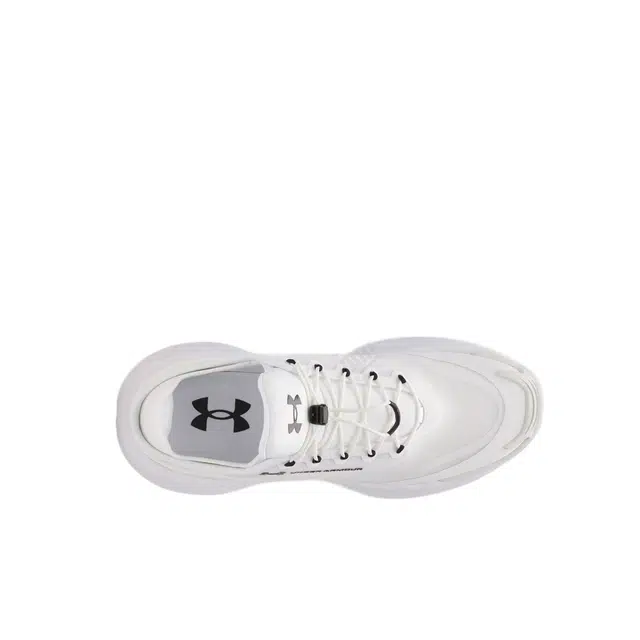 Under Armour Nova