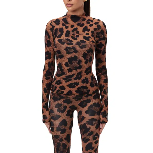 NAKED WARDROBE T