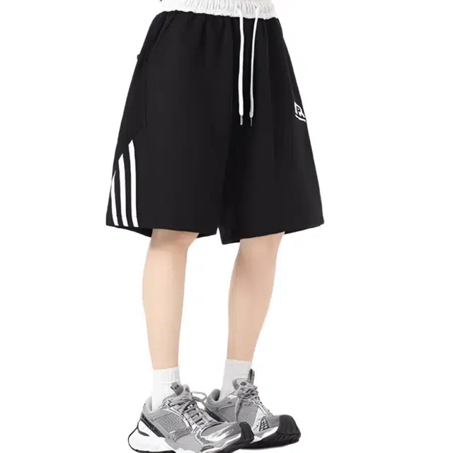 沐诚阳译 美式复古条纹拼接潮牌青少年运动五分裤宽松阔腿抽绳裤子休闲短裤 男款