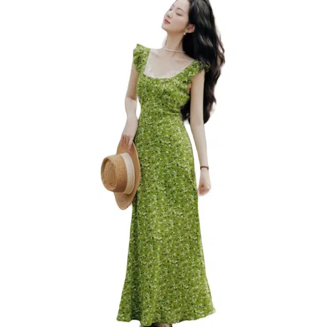 水中花 法式时尚复古设计感蕾丝荷叶边高腰修身吊带连衣裙 女款