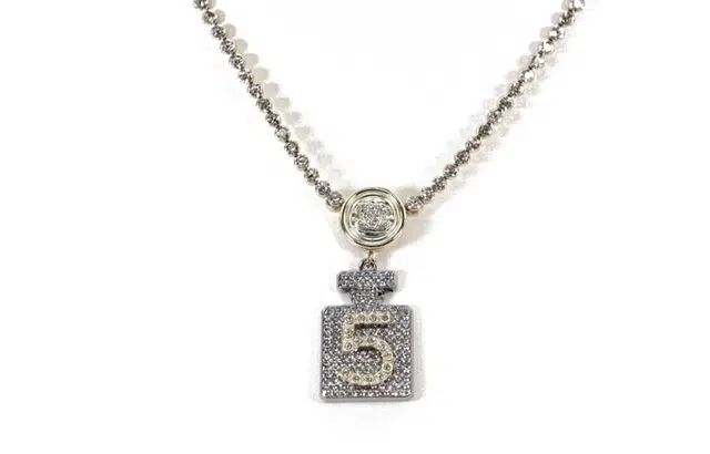 CHANEL 5C5