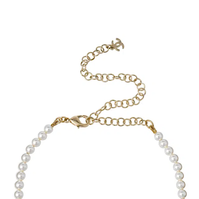 CHANEL Chocker