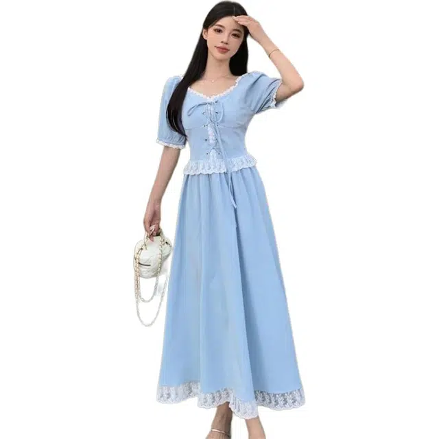 哒头下雨不愁 温柔风蕾丝拼接假两件气质系带设计感长裙短袖连衣裙 女款