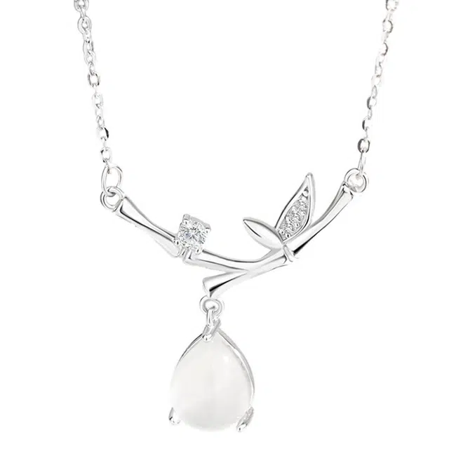 龙弗 节节高升 前途似锦 水滴竹子优雅气质锁骨链 玉髓 项链 女款