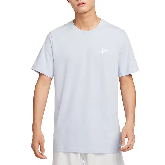 Nike Sportswear Club T