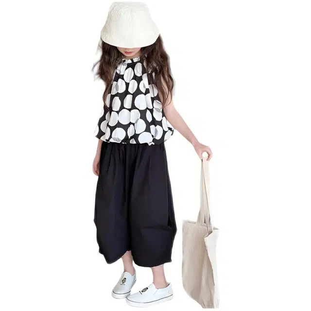 天才小熊休闲运动套装 女童夏季大童潮牌小孩衣服 小女孩背心大圆点洋气时髦 漂亮 甜美