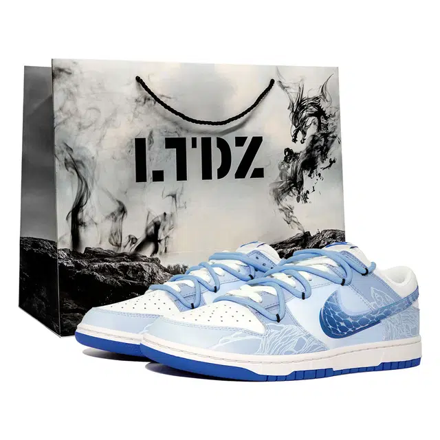 Nike Dunk Low "Hyper Royal" LTDZ