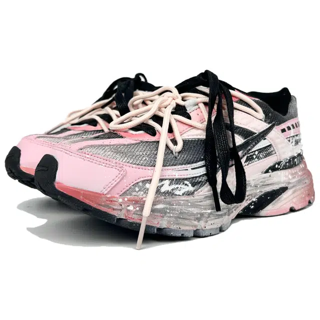 Nike Initiator