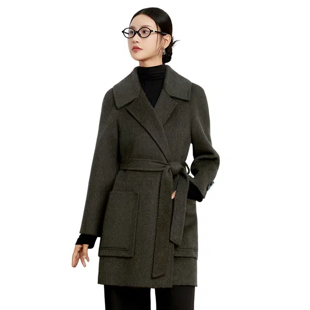 富铤 双面呢高级感纯色翻领舒适大口袋大衣 女款