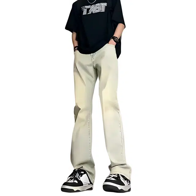 UNthemed Retro Flare Jeans