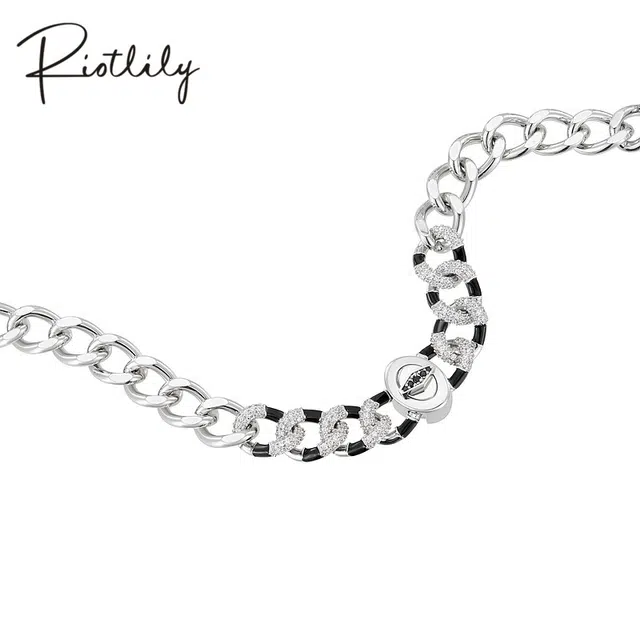 RiotLILY ROCK