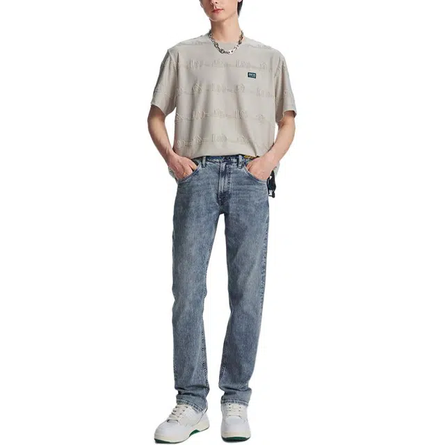 Lee