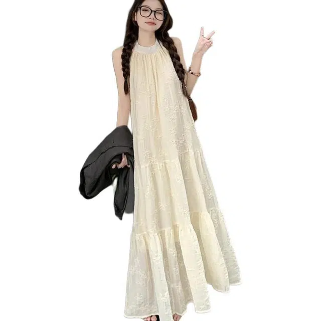 怪力萝莉 文艺风长裙法式感挂脖裙雪纺刺绣无袖连衣裙 女款 杏色