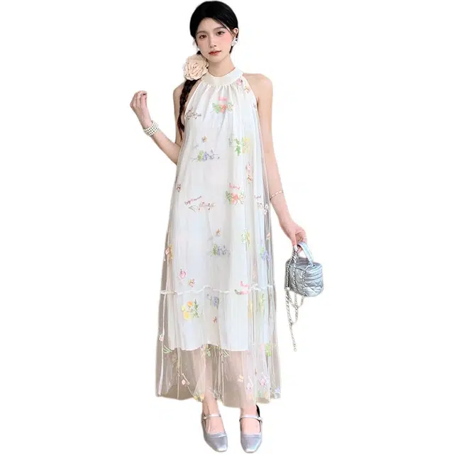 黛尔佳人 网纱刺绣碎花蝴蝶结挂脖夏季法式无袖连衣裙 女款