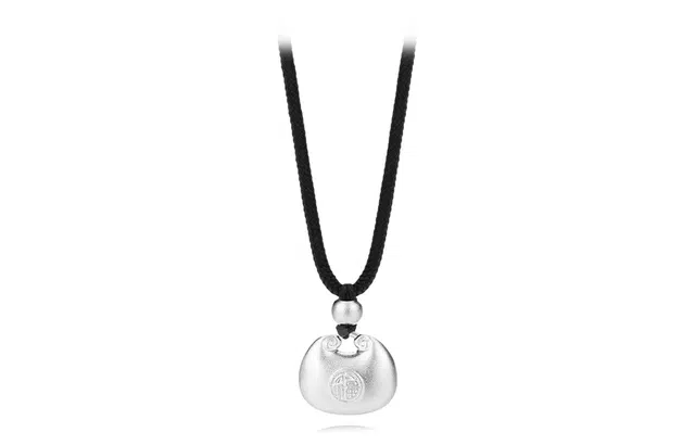 牧言 复古新中式简约小众设计高级感 立体磨砂平安福字祥云锁编织黑绳锁骨链 合金 小胖福项链 女款