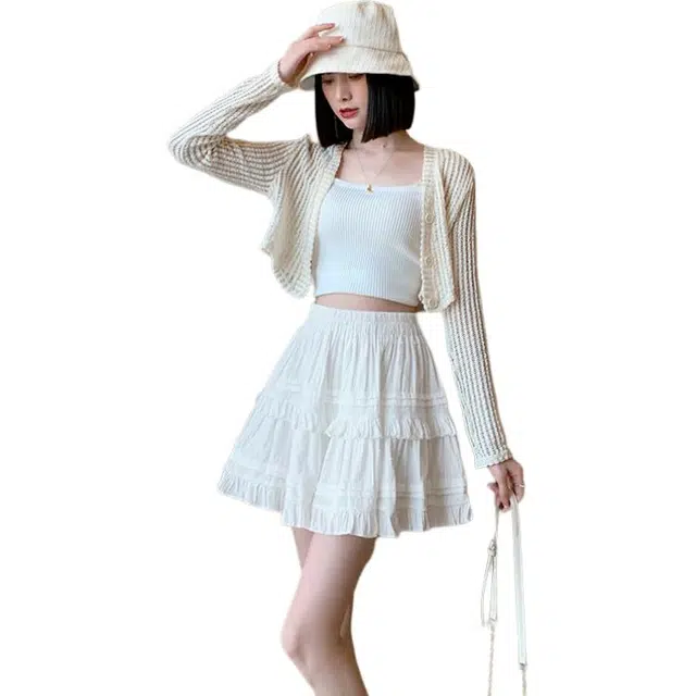 怪力萝莉 学院风纯色修身蛋糕短款休闲短裙 女款