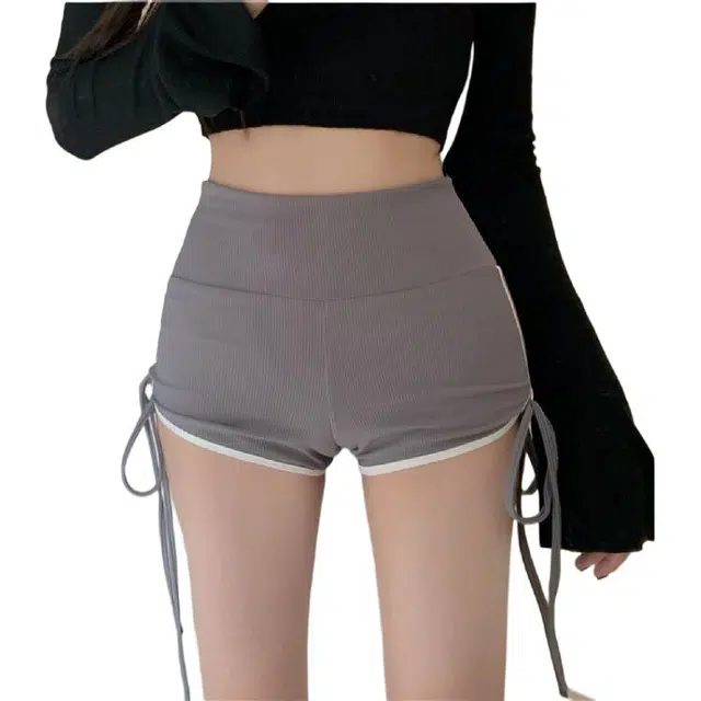 怪力萝莉  高腰修身透气舒适三分  瑜伽短裤  女款
