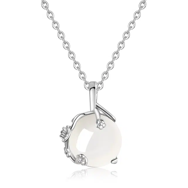 【梅好情缘】 老凤祥 梅你不行 有你足矣 新中式优雅冰透清冷感 国潮轻奢时尚百搭时髦 通勤高级感锁骨链#好运 玉髓 玉石项链 女款