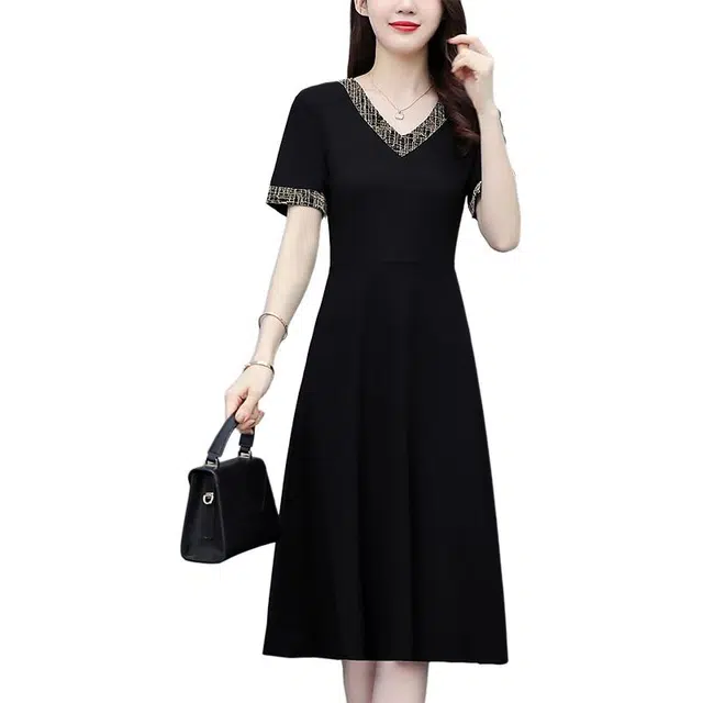 水中花 舒适时尚通勤简约短袖连衣裙 女款