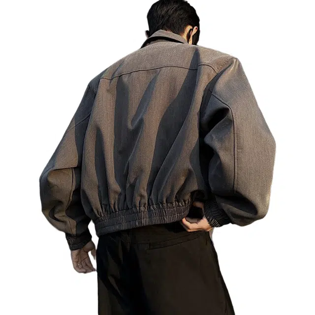 寻星记 美式高街纯色翻领短宽垫肩宽松领纯色高质感宽松舒适休闲百搭简约短宽休闲百搭潮流夹克 男女同款