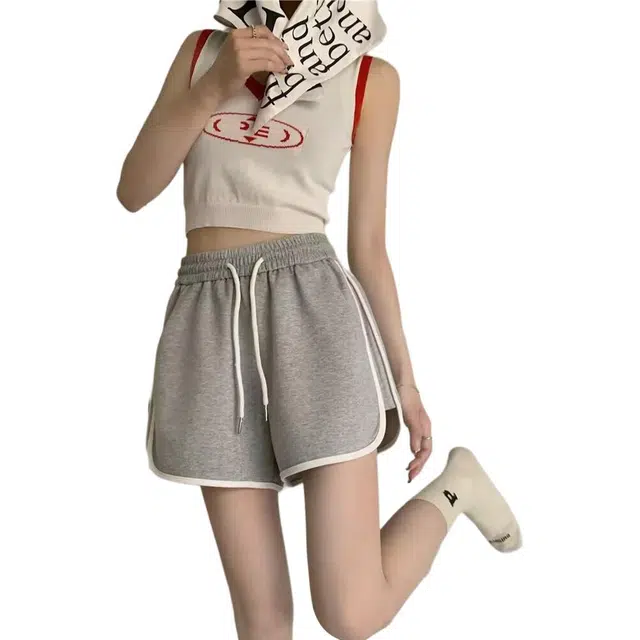 怪力萝莉 美式甜辣潮流运动透气女简约百搭宽松三分休闲短裤 女款