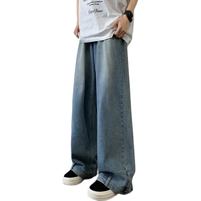 AWAO
