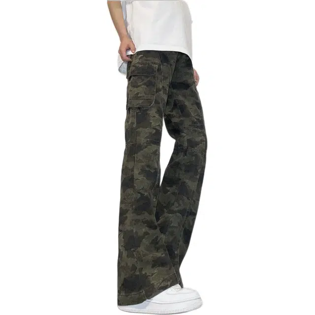 M JEANS STUDIOS 7
