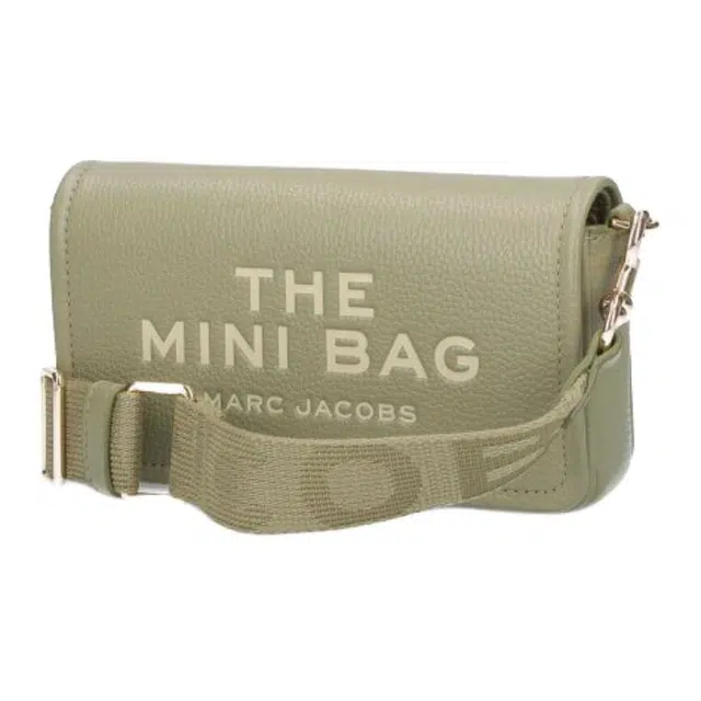 MARC JACOBS