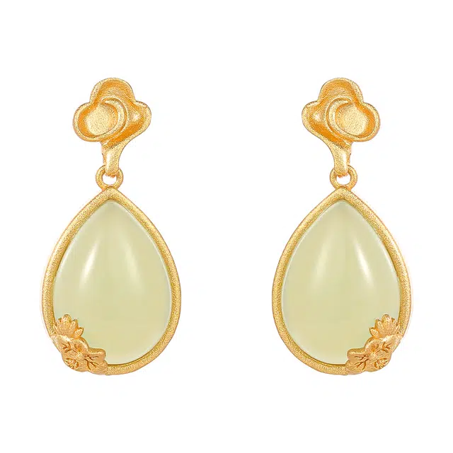 WAW Retro Cloud Necklace