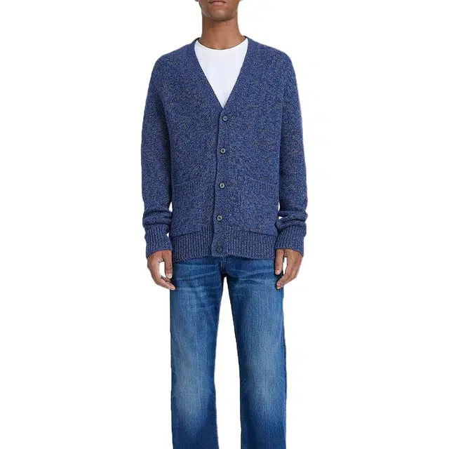 7 FOR ALL MANKIND V