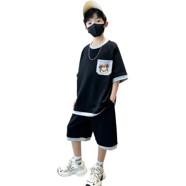 DisneyT